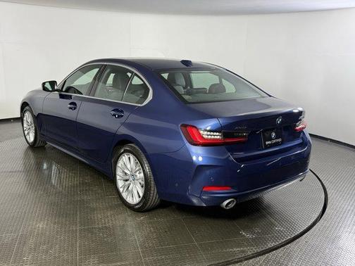 2024 BMW 330 i xDrive