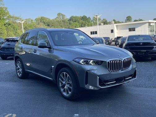 Gray Metallic 2026 BMW X5 xDrive40i