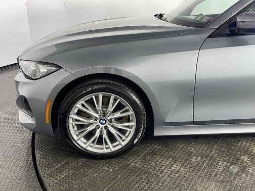 2023 BMW 330 i xDrive