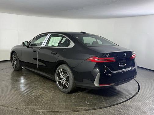 2026 BMW 530 i xDrive