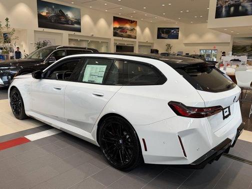 Alpine White 2026 BMW M5 Base