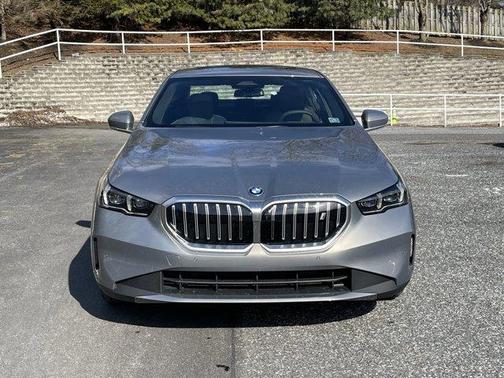 2026 BMW i5 xDrive40