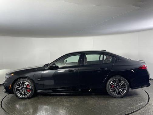 2026 BMW 550e xDrive