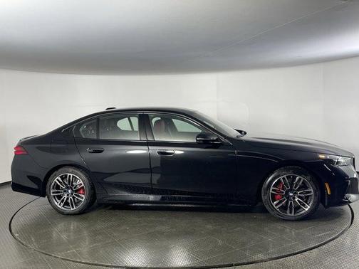 2026 BMW 550e xDrive