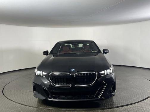 2026 BMW 550e xDrive