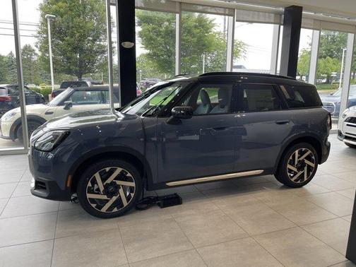 2025 MINI Countryman S