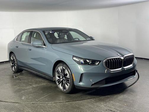 2025 BMW 540 i xDrive