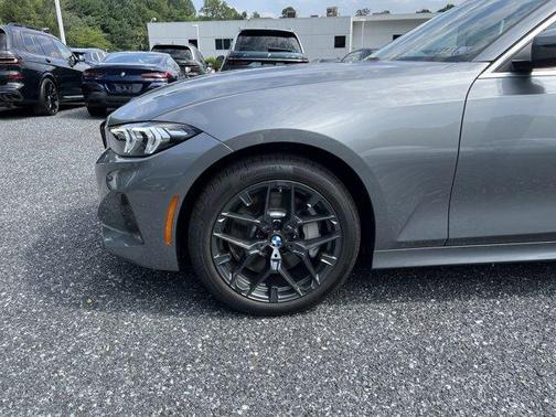 2025 BMW 330 i xDrive