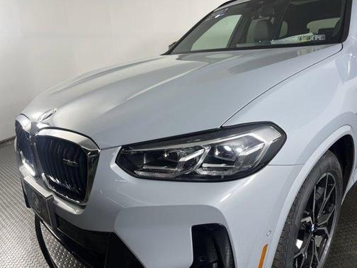 2023 BMW X3 M40i