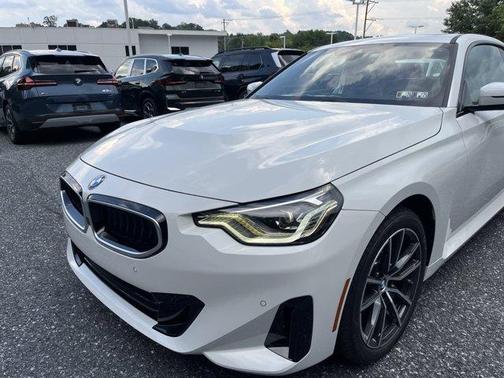 2025 BMW 230 i xDrive