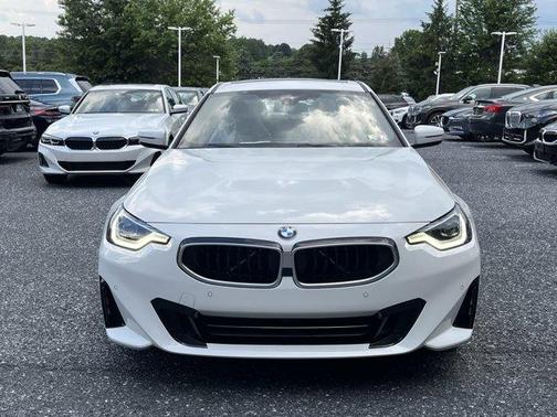 2025 BMW 230 i xDrive