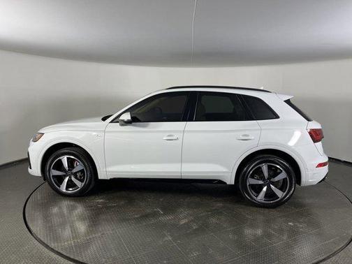 2023 Audi Q5 45 S line Prestige