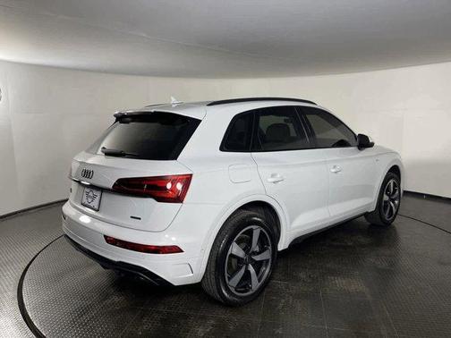 2023 Audi Q5 45 S line Prestige