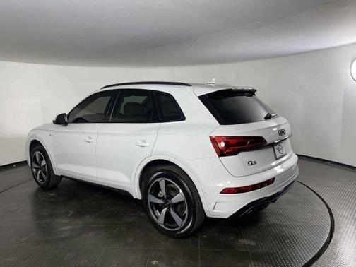 2023 Audi Q5 45 S line Prestige
