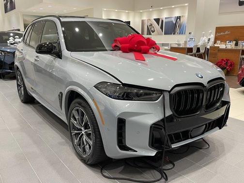 2026 BMW X5 M60i