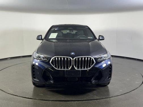 Carbon Black Metallic 2025 BMW X6 xDrive40i