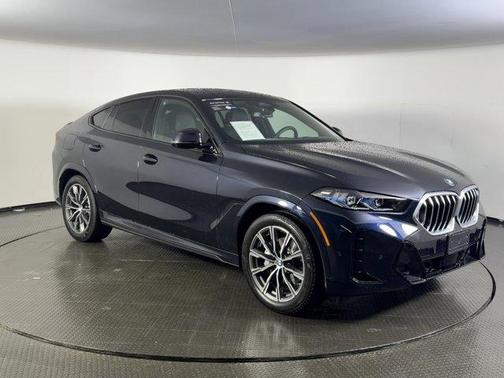 Carbon Black Metallic 2025 BMW X6 xDrive40i