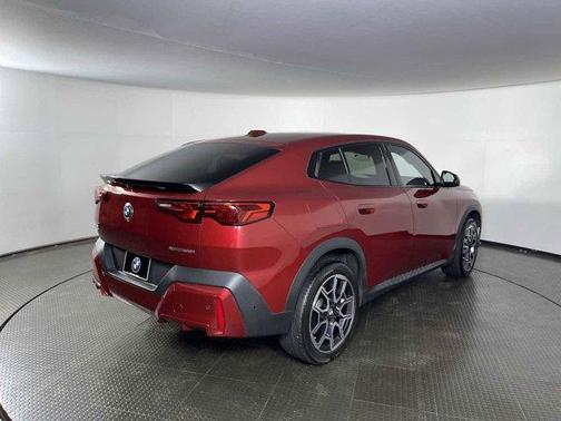 2024 BMW X2 xDrive28i