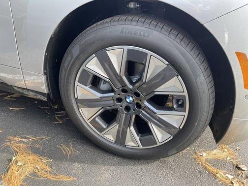 2026 BMW iX xDrive45