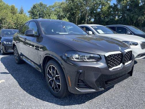 2025 BMW X4 xDrive30i