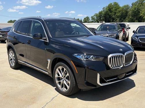 Black Sapphire Metallic 2026 BMW X5 xDrive40i