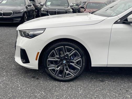 2026 BMW 530 i xDrive