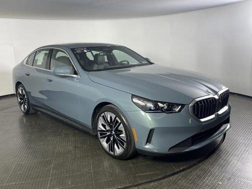 2025 BMW 540 i xDrive