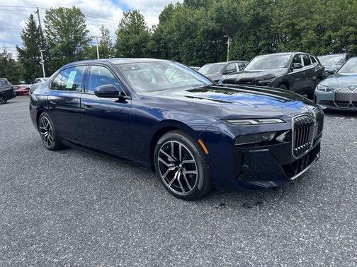 2024 BMW 750e xDrive