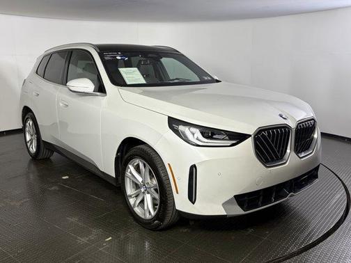 Mineral White Metallic 2025 BMW X3 30 xDrive