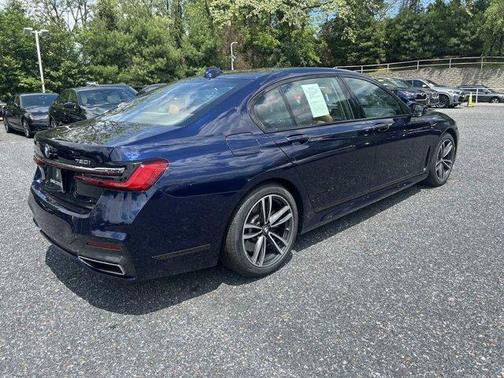 2022 BMW 750 i xDrive