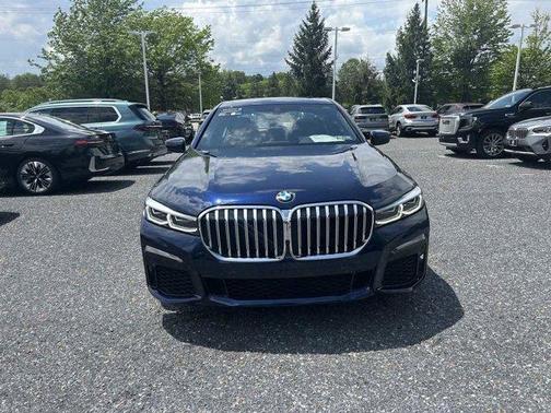 2022 BMW 750 i xDrive