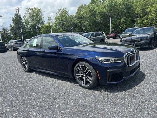 2022 BMW 750 i xDrive