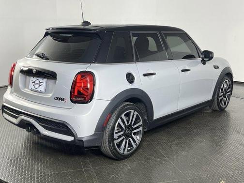 2022 MINI Hardtop Cooper S