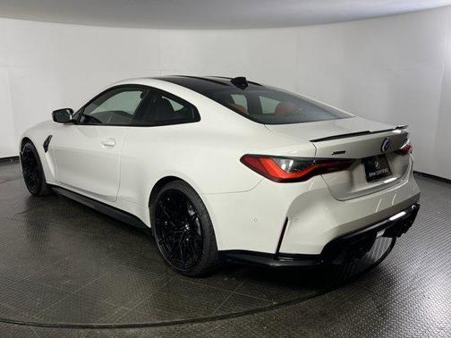Alpine White 2023 BMW M4 Competition xDrive