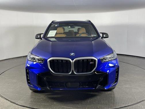 2025 BMW X5 M60i