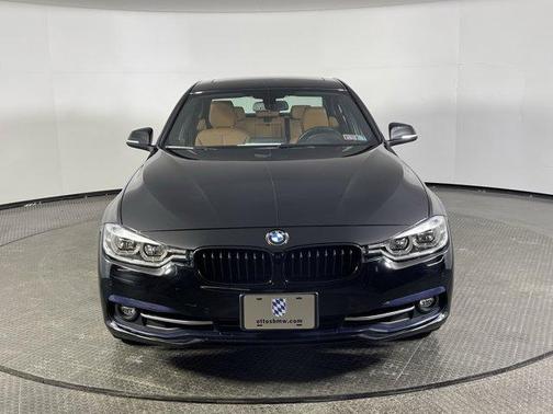 2017 BMW 330 i xDrive