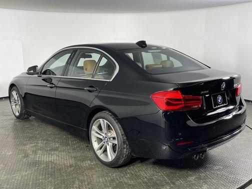 2017 BMW 330 i xDrive