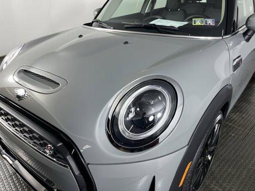 2023 MINI Hardtop Cooper