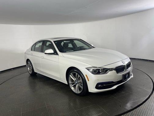 2017 BMW 330 i xDrive