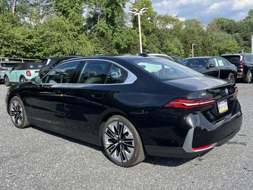 2025 BMW i5 xDrive40