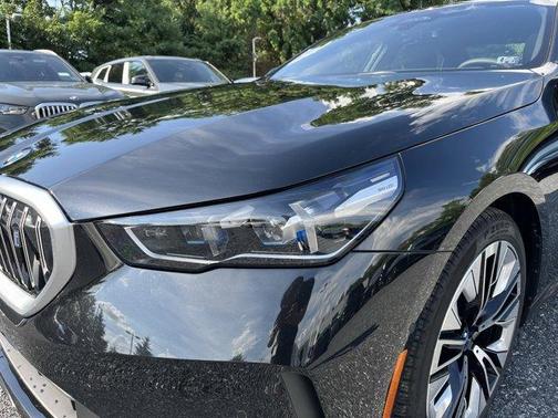 2025 BMW i5 xDrive40