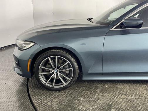 2019 BMW 330 i xDrive
