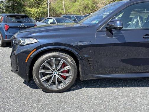 Carbon Black Metallic 2026 BMW X5 PHEV xDrive50e