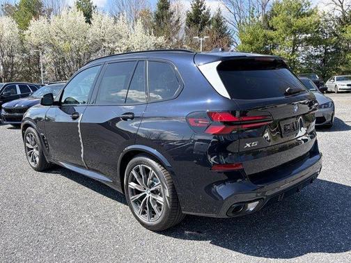 Carbon Black Metallic 2026 BMW X5 PHEV xDrive50e
