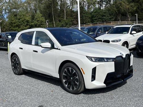 2026 BMW iX xDrive60