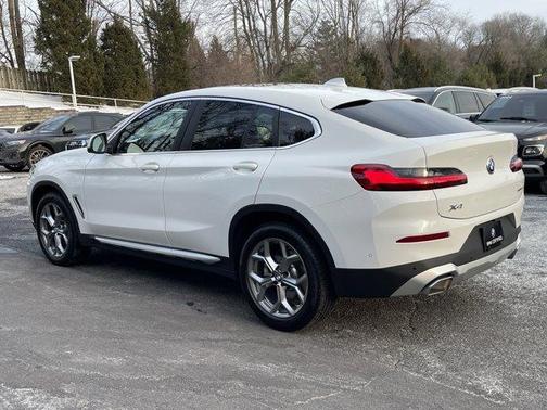 2025 BMW X4 xDrive30i
