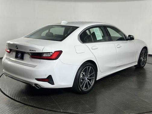 2020 BMW 330 i xDrive