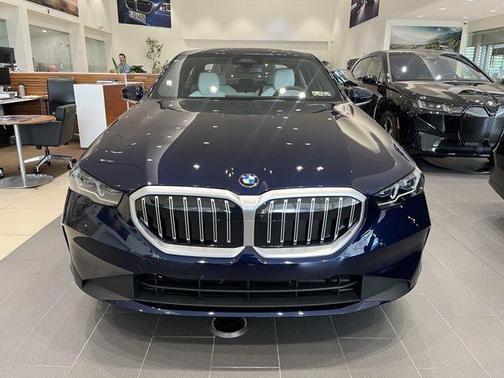 2026 BMW 530 i xDrive