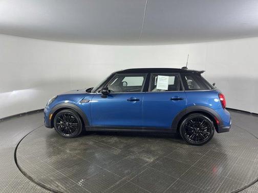 2023 MINI Hardtop Cooper