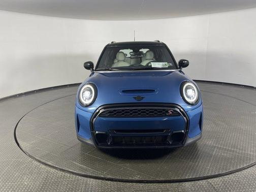 2023 MINI Hardtop Cooper